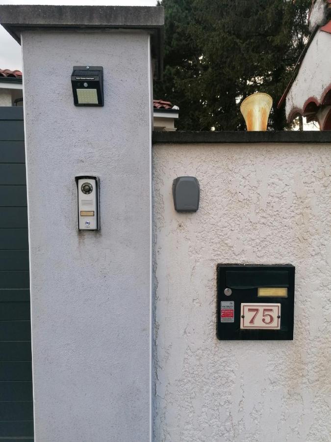 Apartamento Petit Nid Douillet Reventin-Vaugris Exterior foto